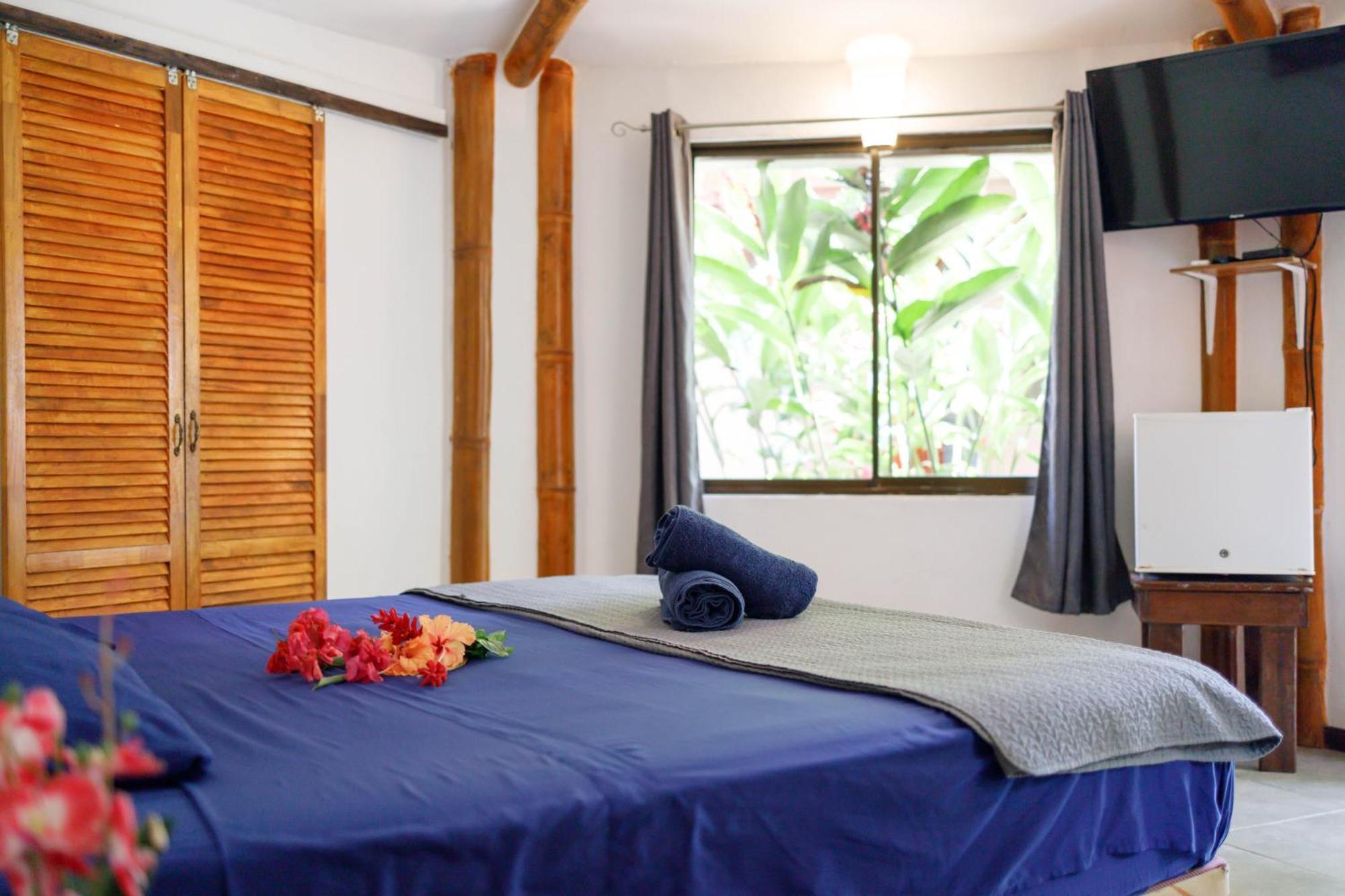 Hotel Bambutel Cocles Puerto Viejo de Talamanca Exteriér fotografie